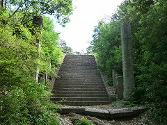 �R���ւ̐Βi