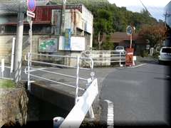 雷電神社への道