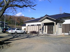 �F�J�������