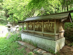 �S�A�̐_��