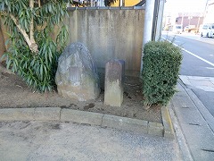 ���H���W