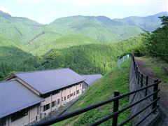 ��O�w�K�Z���^�[�������낵��