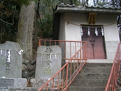 一心霊神の社殿