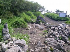 �犄�R�R��